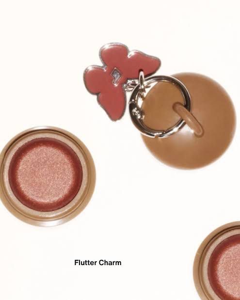 I’M LOOKING FOR rhode flutter charm from alexandra collection (Category: Makeup) located in Mandaluyong City. Submitted by everythin.must.go (Listing ID 1465533568, Image 1). Description: pls message me if you have an extra pls 😭🫶🏻.