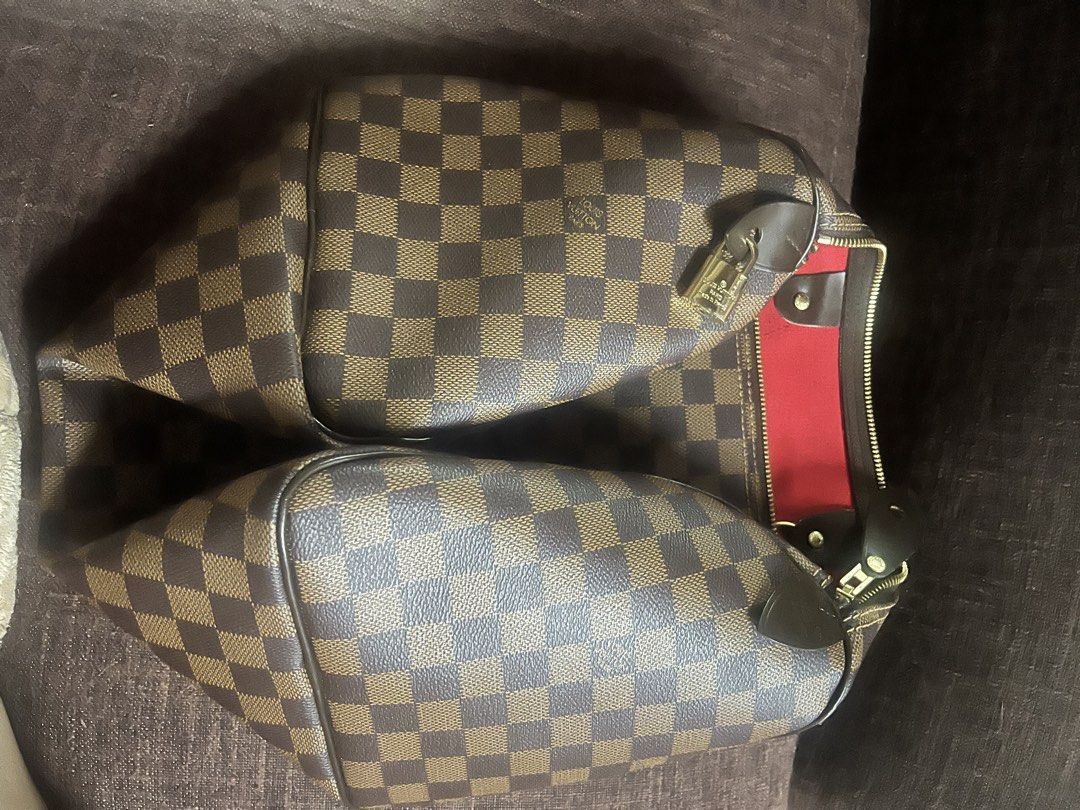 Louis Vuitton (Category: Luxury Bags & Wallets) located in Quezon City. Submitted by retann (Listing ID 1465382488, Image 2). Description: -Thrifted in HK - Classic Damier Ebene checkered canvas in dark brown - 35cm very light weigh smooth clean interior - Spacious interior, perfect for daily essentials - Timeless everyday luxury purse.