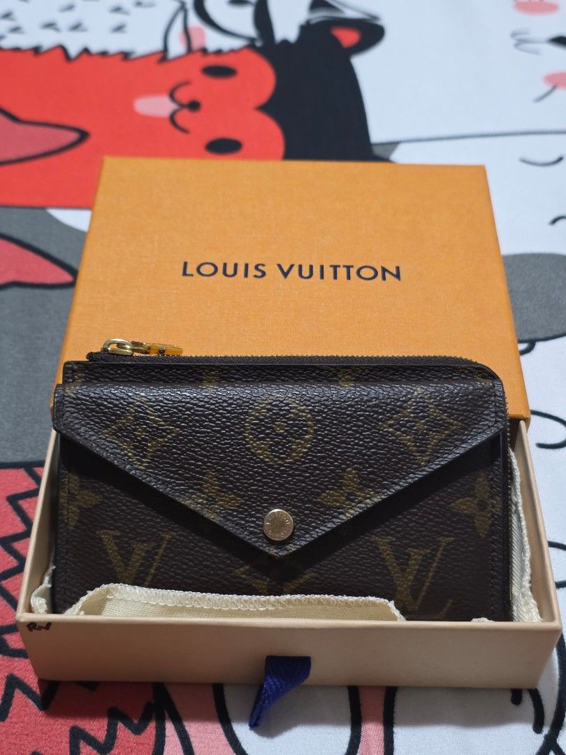 Louis Vuitton Recto Verso (Category: Luxury Bags & Wallets) located in Bulacan. Submitted by jcdpdg (Listing ID 1465413508, Image 1). Description: personal use. P13,000 (fixed) Lalamove or J&T Loc: SJDM Bulacan. .