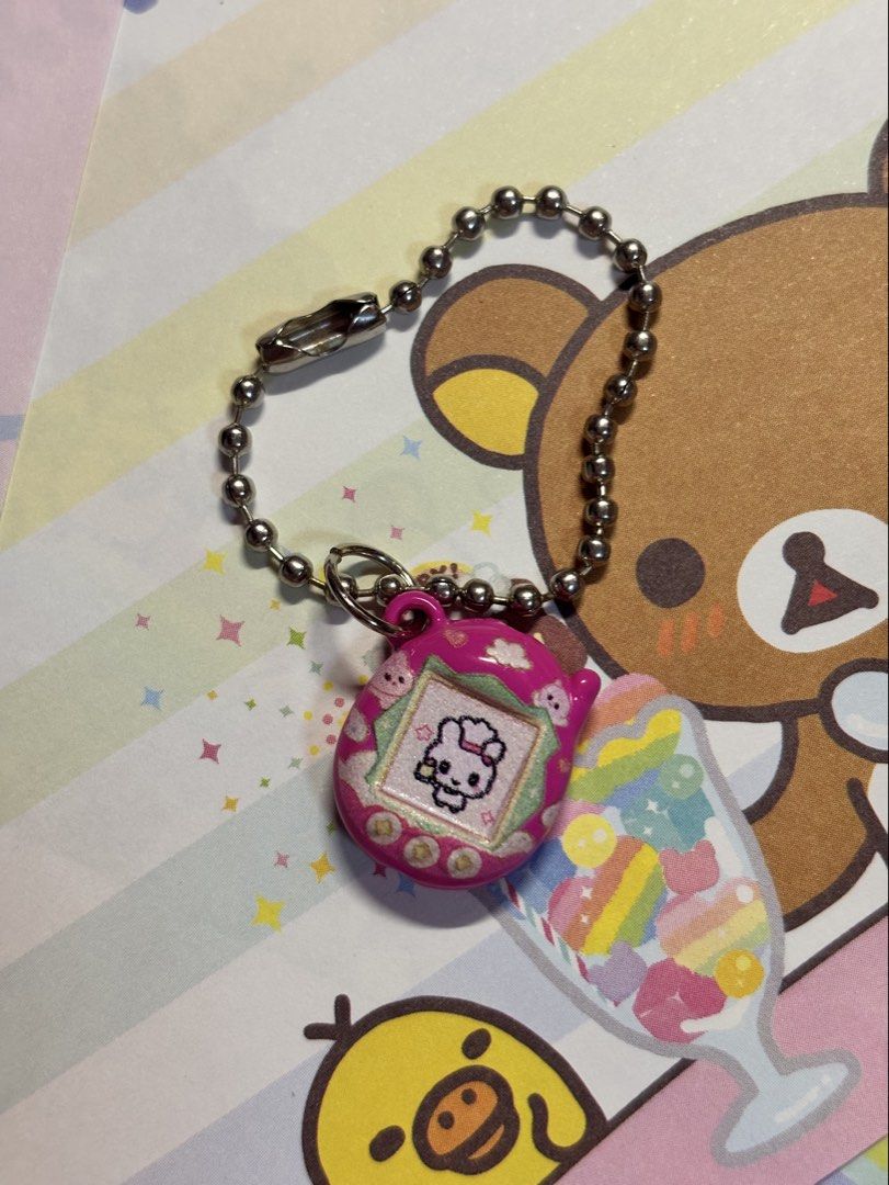 Lovelitchi Tamagotchi Keychain (Category: Vintage Collectibles) located in San Juan City. Submitted by glitznpops.ph (Listing ID 1465390929, Image 1). Description: .