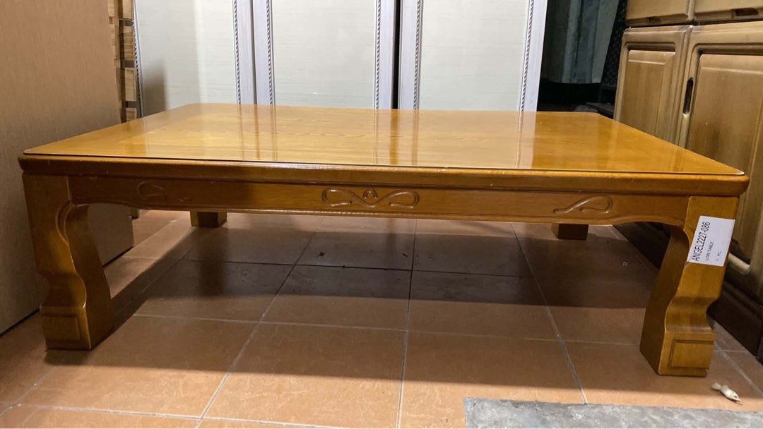 LOW COFEE TABLE ‼️ (Category: Announcements) located in Manila. Submitted by nanzkie_2015 (Listing ID 1465575922, Image 3). Description: LOW COFFEE TABLE ‼️ L47 W31.5 H14.5 inches *detachable leg 🏷️3,000.