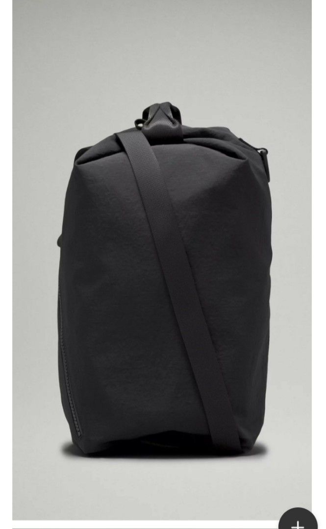 Lululemon (Category: Backpacks) located in Tacurong. Submitted by fiercemoon_4d0766 (Listing ID 1465395489, Image 3). Description: Lululemon Fast track Bag/UNISEX.