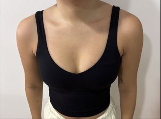 (Category: ) located in . Submitted by preown.closet (Listing ID 1465441196, Image 1). Description: .
