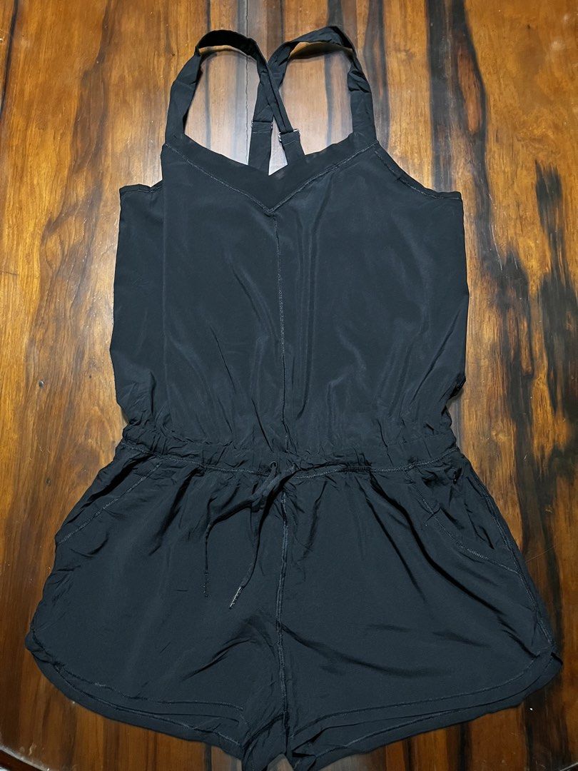 LULULEMON ROMPER JUMPSUIT (Category: Activewear) located in Sagay. Submitted by jan_arvene (Listing ID 1465500812, Image 3). Description: 📌 Lulu🍋 black romper jumpsuit open back Light weight Size 8 Excellent condition No issues Pm.