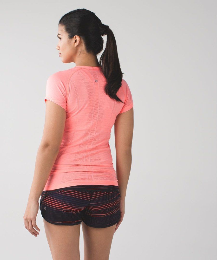 Lululemon Swiftly Tech Short Sleeve size 4 (Category: Activewear) located in Rosales. Submitted by dariang22 (Listing ID 1465389369, Image 1). Description: - Brand: Lululemon - Style: Swiftly Tech Short Sleeve Top - Condition: Excellent / Pre-loved (manage expectations) - Material: Lightweight, stretchy athletic fabric - Features: Seamless construction, targeted mesh ventilation zones, classic crew neck, and reflective upper back logo .