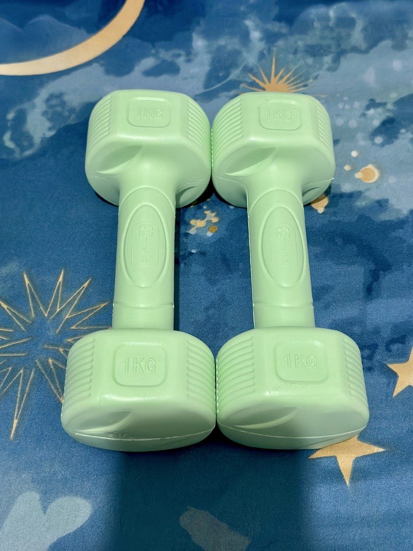 LuminaFlex Dumbbell Set 1KG - Green (Category: Weights & Dumbbells) located in Manila. Submitted by vannieskim (Listing ID 1465420741, Image 1). Description: .