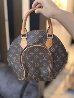 (Category: ) located in . Submitted by allaboutpreloved88 (Listing ID 1465387364, Image 1). Description: .