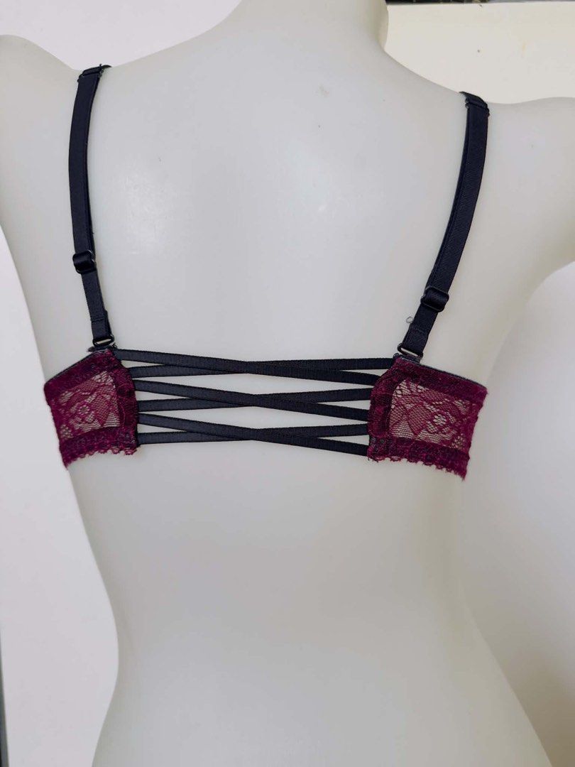 lzensia pushup front clousure 34B (Category: Undergarments & Loungewear) located in San Jose. Submitted by 99ners (Listing ID 1465493604, Image 2). Description: .