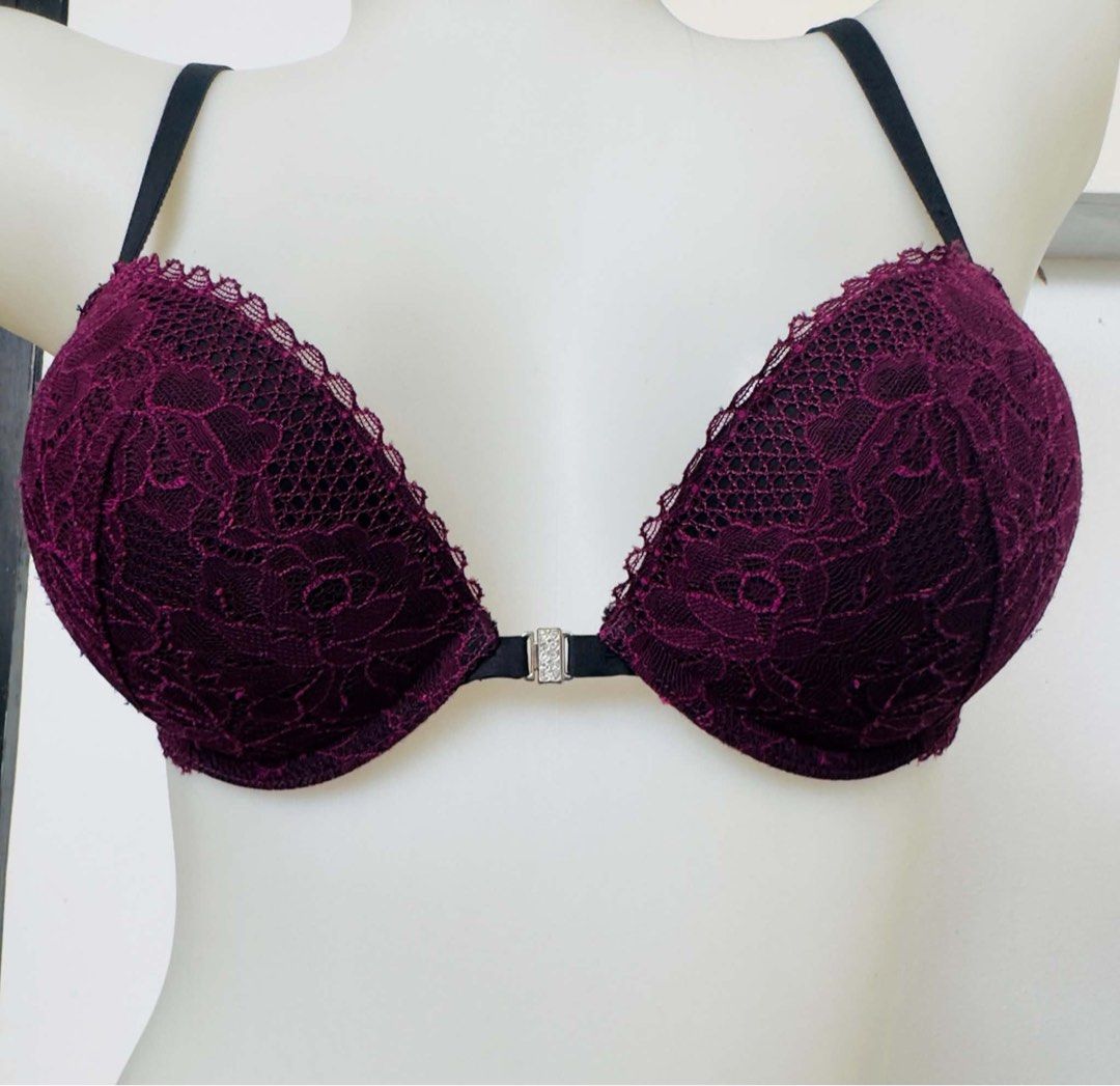 lzensia pushup front clousure 34B (Category: Undergarments & Loungewear) located in San Jose. Submitted by 99ners (Listing ID 1465493604, Image 1). Description: .
