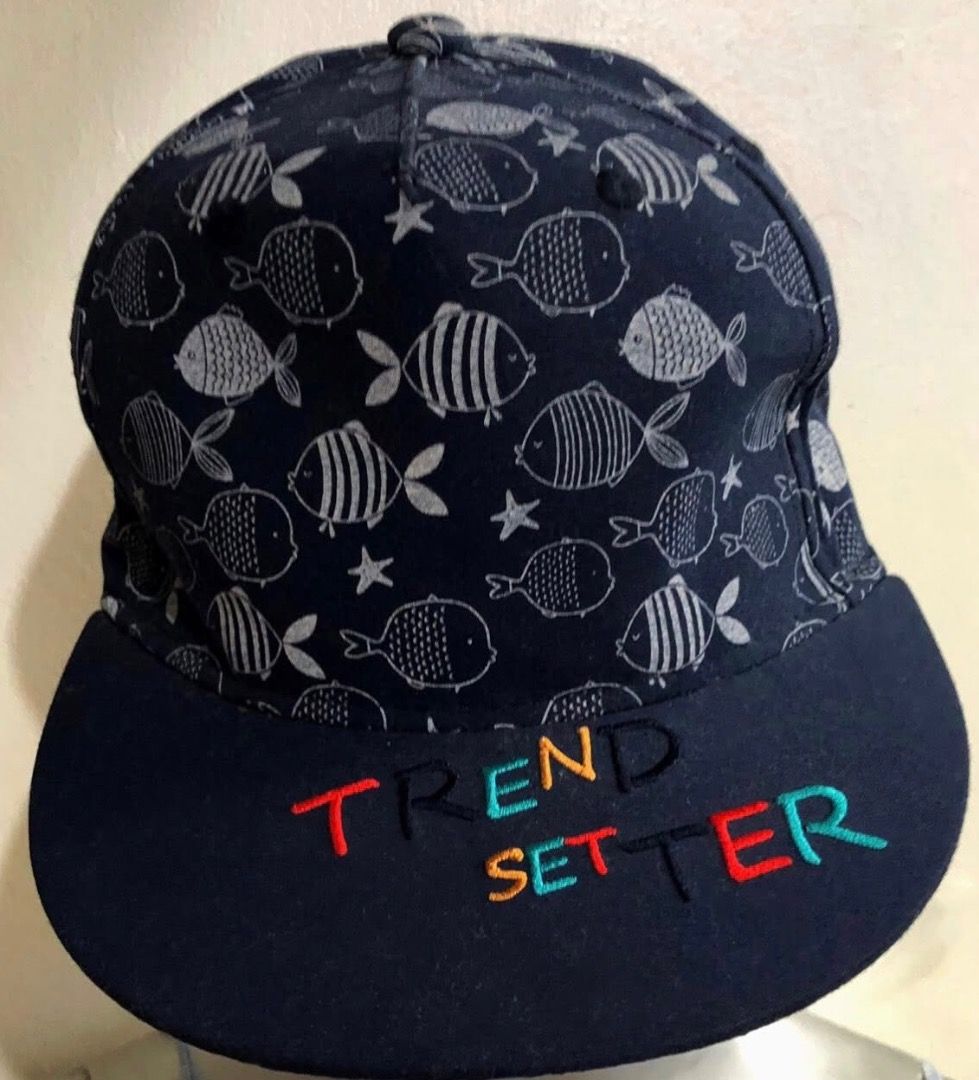 [M] Miniso Japan - Snapback cap “Trend Setter” (Category: Babies & Kids Fashion) located in San Juan City. Submitted by ttanmien (Listing ID 1465532101, Image 3). Description: ⚜️✨⚜️✨⚜️✨⚜️✨⚜️✨⚜️ 💁🏻‍♀️SELLING PRICE: ₱100 Original Price: Around ₱300 💁🏻‍♀️Other details: •Color Navy Blue •First owned •Used twice •Not from ukay / bale / thrift •Purchased directly from store / abroad Selling it “AS IS”☝🏻 ⚜️✨⚜️✨⚜️✨⚜️✨⚜️✨⚜️ 💁🏻‍♀️ABBREVIATIONS: [M] 
