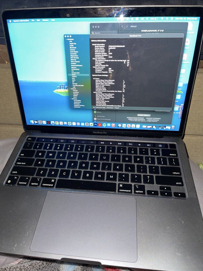 MACBOOK PRO M1 13 Inches 16GB RAM 1TB SSD (Category: Laptops & Notebooks) located in Manila. Submitted by gentletree_87852b (Listing ID 1465504620, Image 2). Description: 79 battery health With minimal scratch sa back and hairline crak sa bezel and rubber gasket, see pictures sa issue other than that wala na Rfs: will upgrade willing to trade for iphone 17 pro or pro max 512gb silver plus cash.