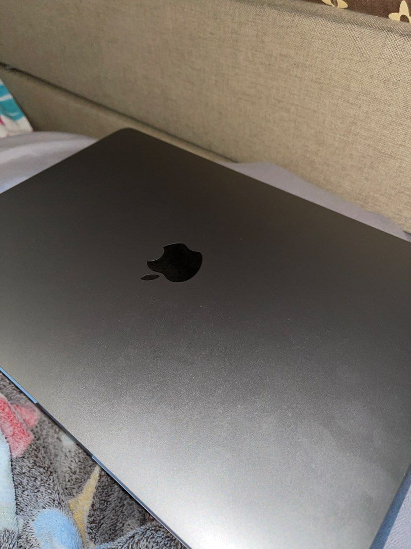 MACBOOK PRO M1 13 Inches 16GB RAM 1TB SSD (Category: Laptops & Notebooks) located in Manila. Submitted by gentletree_87852b (Listing ID 1465504620, Image 1). Description: 79 battery health With minimal scratch sa back and hairline crak sa bezel and rubber gasket, see pictures sa issue other than that wala na Rfs: will upgrade willing to trade for iphone 17 pro or pro max 512gb silver plus cash.