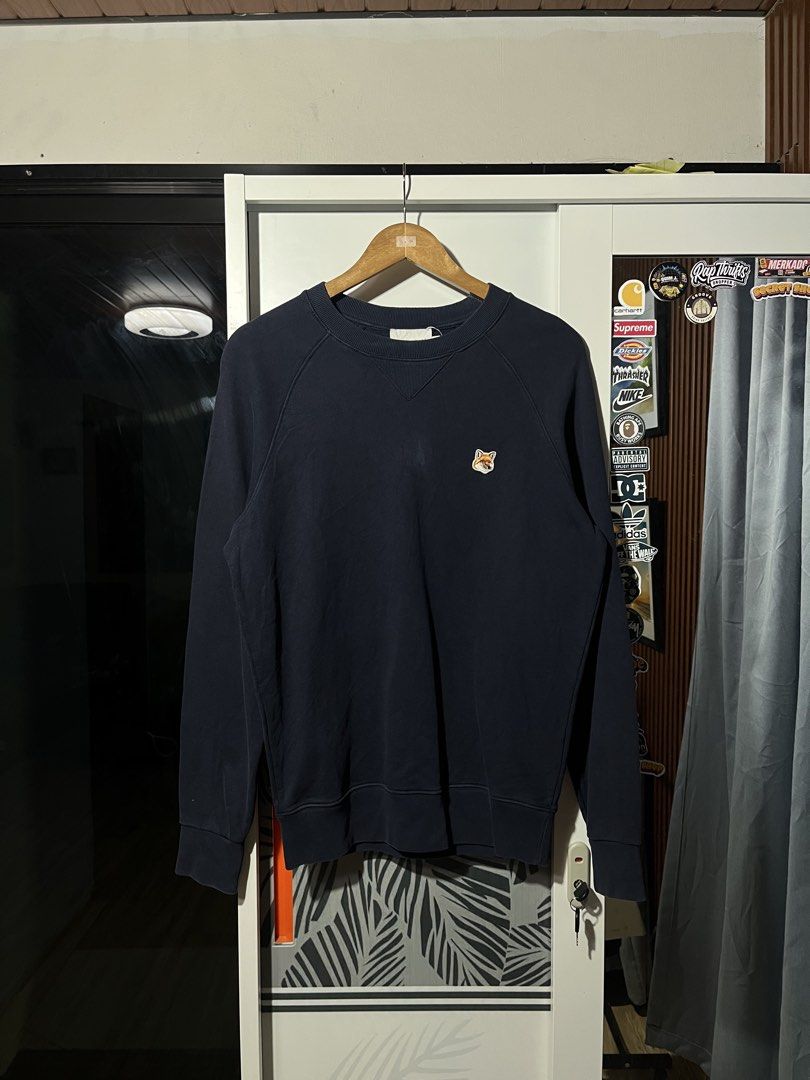Maison Kitsuñe Sweater (Category: Coats, Jackets and Outerwear) located in General Santos City (Dadiangas). Submitted by thriftdept. (Listing ID 1465523187, Image 1). Description: Brand: Maison Kitsuñe Size: Small Dimensions: 20.5W”28L Authenticity: Authentic Color Rate: 9.2/10 Condition: Excellent Issue: None 🏷️: ₱1,200 .