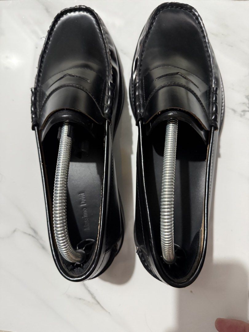 Massimo Dutti Loafer (Category: Casual Shoes) located in Mandaluyong City. Submitted by jdeladia0342155 (Listing ID 1465561427, Image 3). Description: .