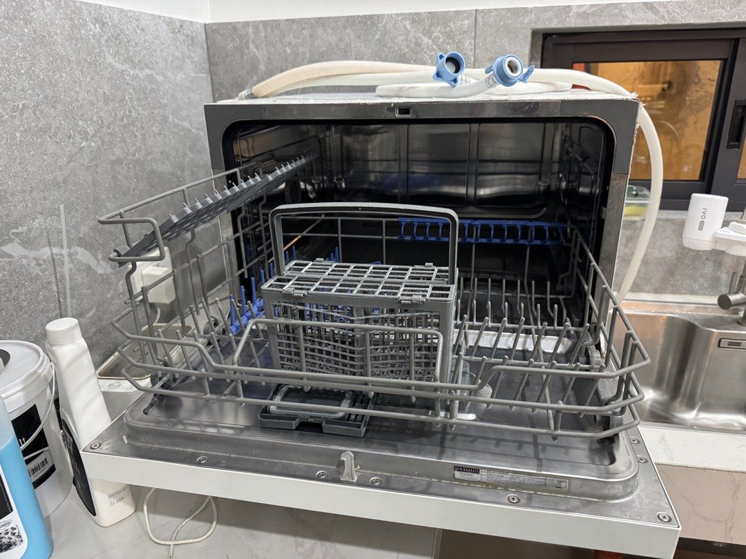 Maximus table top dishwasher (Category: Dishwasher) located in Paranaque City. Submitted by abigaylerocks (Listing ID 1465518280, Image 2). Description: Color: White (with wood handle) 6 place settings (European standard) 6 dinner plates, 6 soup plates, 6 dessert plates, 6 glasses, 6 tea cups, 6 saucers, 6 forks, 6 soup spoons, 6 dessert spoons, 6 teaspoons, 6 knives, 1 oval platter, 1 serving spoon, 1 gravy ladle, 1 serving fork Plug-and-play in