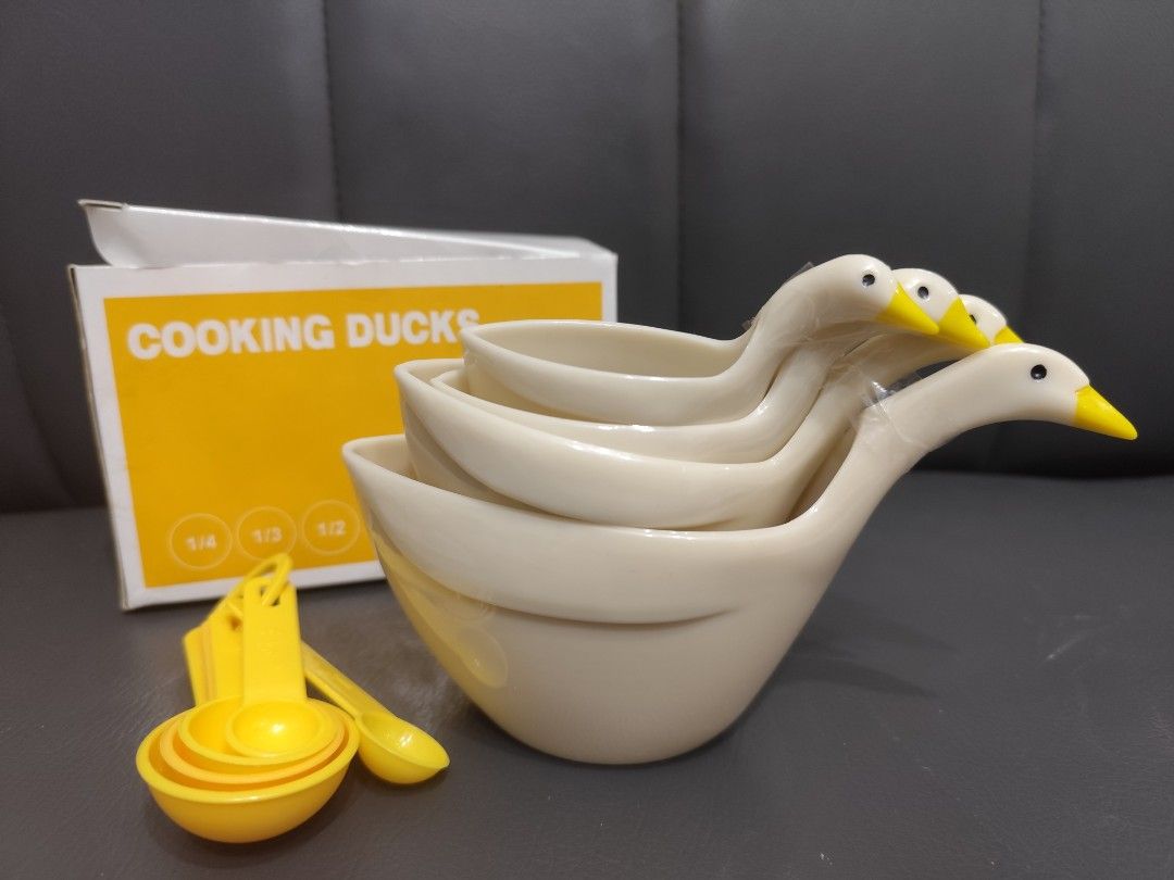 Measuring Cups (Category: Cookware & Accessories) located in Dipolog. Submitted by thriftteata (Listing ID 1465433712, Image 1). Description: new.