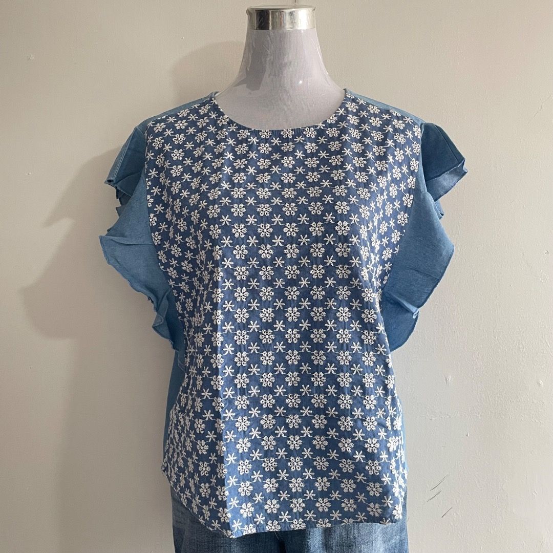 Medium Embroidered Soft Denim Blouse (Category: Blouses) located in Bacolor. Submitted by chicn_classy (Listing ID 1465493993, Image 3). Description: .
