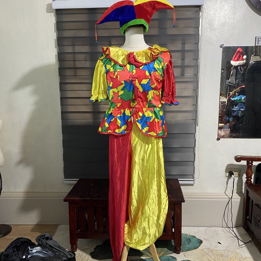 Mens Costumes (Category: Coats, Jackets and Outerwear) located in Caloocan City. Submitted by discusonlineshop (Listing ID 1465406897, Image 1). Description: medium to large fir.