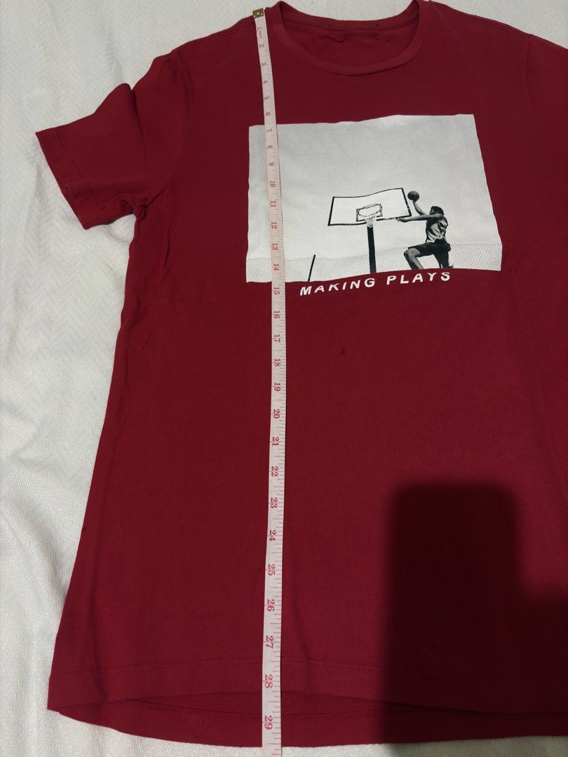 Men’s Oversized T-shirt (Category: Tshirts & Polo Shirts ) located in Santa Rosa. Submitted by milky_dotss (Listing ID 1465410795, Image 3). Description: -first to pay basis -no to lowballers pls -cross posted on fb marketplace - mop: gcash | mod: j&t/lalamove/lbc -loc: Santa Rosa, Laguna.