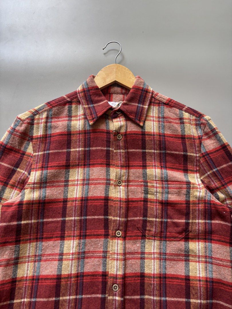 Men’s Zara Flannel Longsleeve (Category: Formal Shirts) located in Cebu City. Submitted by clylejavan060400 (Listing ID 1465398299, Image 3). Description: Men’s Zara Plaid Flannel Button down Shirt ▪️Size S-Medium ▪️Width 19 ▪️Length 27 ▪️Excellent ▪️No issue.
