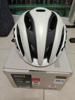 （分類：）位於 。 由 wailam101997206 提交（商品編號 1465482304，圖片 1）。簡介： 。