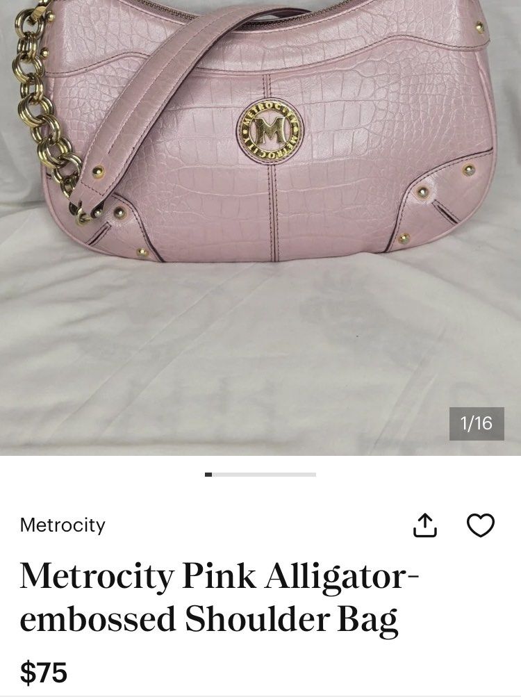 METROCITY PINK ALLIGATOR EMBOSSED SHOULDER BAG (Category: Shoulder Bags) located in General Mariano Alvarez. Submitted by adonid (Listing ID 1465391733, Image 2). Description: METROCITY PINK ALLIGATOR EMBOSSED SHOULDER BAG GOOD CONDITION NORMAL SIGN OF USAGE ONLY.