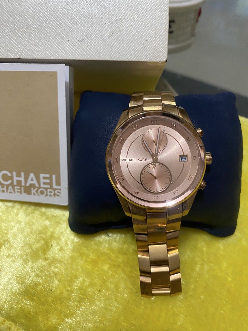 Michael Kors Briar Chronograph (Model MK6465) (Category: Women's Watches) located in Tarlac. Submitted by nate4stuffs (Listing ID 1465400297, Image 2). Description: bought in usa, excellent condition .