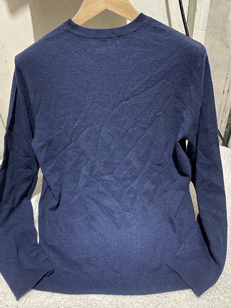 Mind Bridge Wool Blended Knit Sweater Navy Size M (Category: Coats, Jackets and Outerwear) located in Manila. Submitted by resi.diaz (Listing ID 1465560832, Image 2). Description: - Brand: Mind Bridge - Style: V-neck knit sweater (Style #MTKT7103) - Color: Navy Blue - Size: 100 (Fits Men's Medium) - Material: Anti-pilling wool-blend fabric - Condition: Brand new with original retail tags attached, never worn.