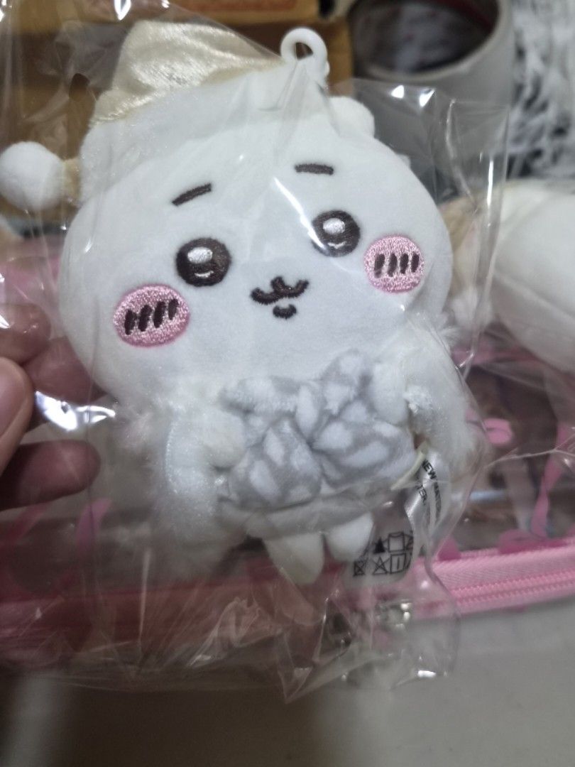 Miniso Chiikawa White Christmas plush pendant (Category: Plushies & Soft Toys) located in Bacoor. Submitted by silver.ag (Listing ID 1465529971, Image 1). Description: .