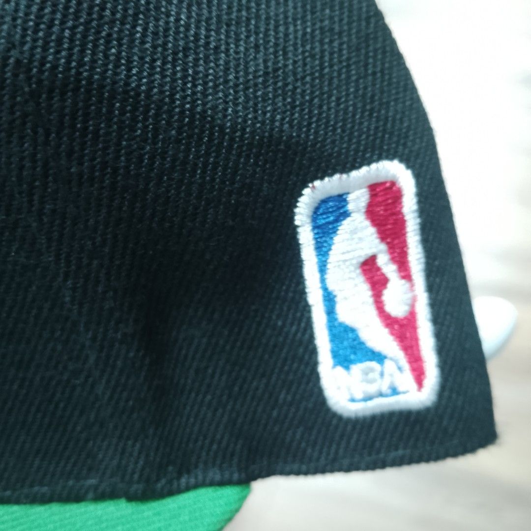 Mitchell and Ness "NBA Boston Celtics" Snapback (HQR) (Category: Caps & Hats) located in Calumpit. Submitted by BCHThriftShop (Listing ID 1465431943, Image 3). Description: Note: Pls! Refer to the dimensions for proper fit🔥 📌Size : Adult Snapback 📌Issue : N/A 📌Color rate : 10/10 📌Condition: Brand New 📍Due to the brightness, the photo may differ from the actual one💡 🙏Pls! message us if you need further informationℹ️ +SF thru LBC or J&T 📦.