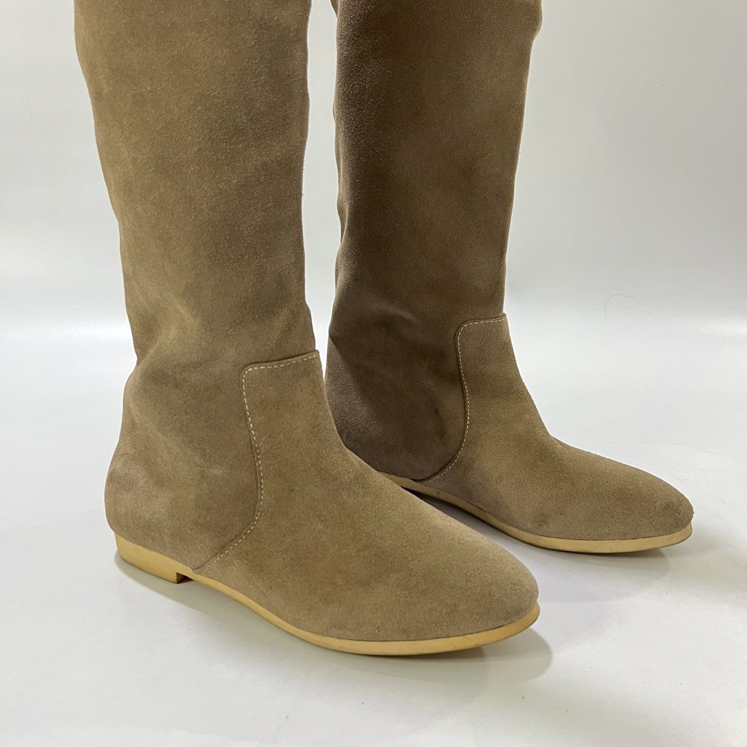 MIU MIU SUEDE BOOTS (Category: Sneakers & Footwear) located in Bacolod City. Submitted by the.finest (Listing ID 1465525208, Image 2). Description: Miu Miu Suede Boots Tag Size: 35 Condition: 9/10 5,000+shipping fee.