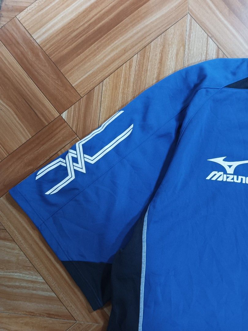 Mizuno (Category: Coats, Jackets and Outerwear) located in Manila. Submitted by markjocerp16885 (Listing ID 1465534783, Image 3). Description: Mizuno.