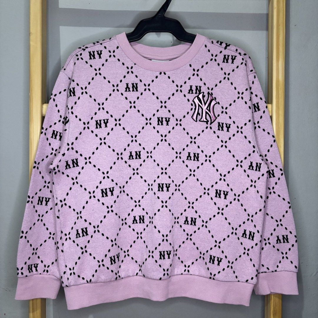 MLB kids crewneck sweaters (Category: Babies & Kids Fashion) located in Valenzuela. Submitted by thriftynanay88 (Listing ID 1465466813, Image 1). Description: Size 9Y on tag.