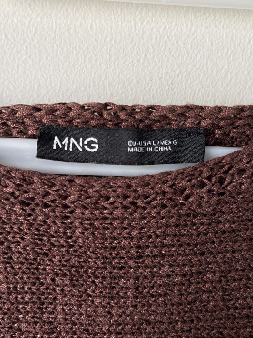 MNG Knit Sweater | Brown (Category: Longsleeves) located in Manila. Submitted by thecloseteditph (Listing ID 1465468899, Image 2). Description: • Relaxed fit • Open-knit textured design • Clean & well-maintained 📌 Please check photos for actual condition..