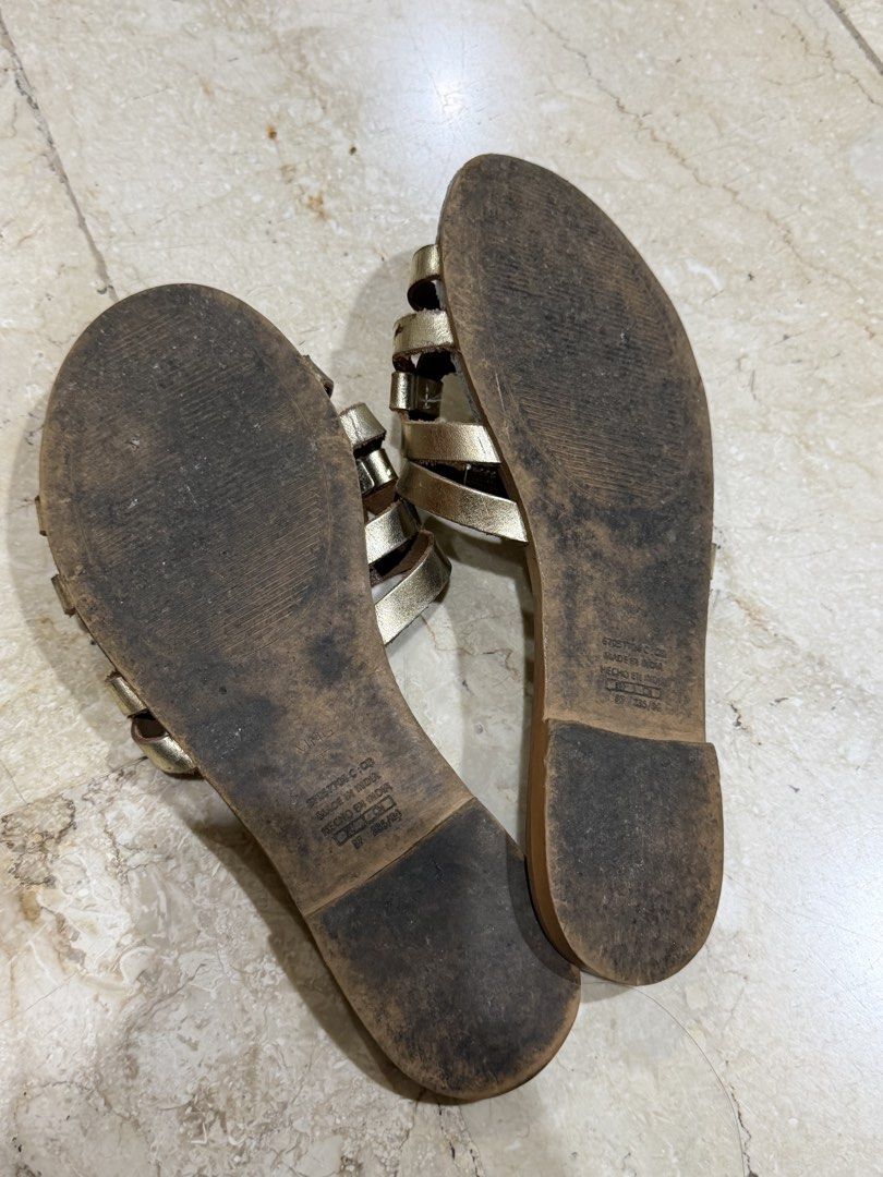 Mng sandals (Category: Flats & Sandals) located in Davao. Submitted by declutter29731 (Listing ID 1465514953, Image 2). Description: US 37.