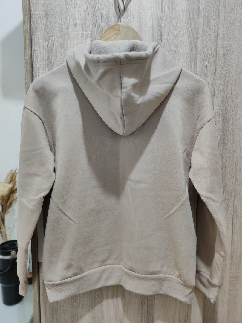 Mocha brown oversized hoodie (Category: Coats, Jackets and Outerwear) located in Cavite. Submitted by itstrish23 (Listing ID 1465415191, Image 2). Description: rare 🤎 light brown in color unisex oversized small - semi large frame soft fabric (non-itchy) HQ ✨ seller from cavite.