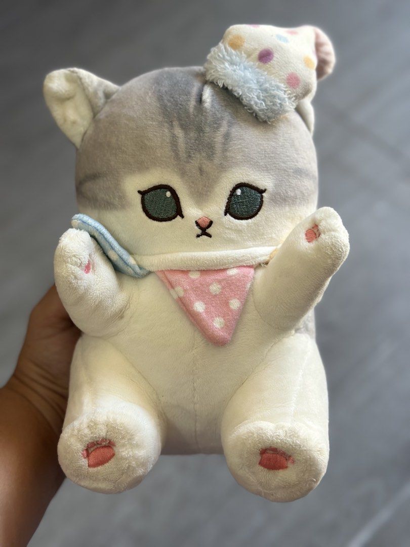 Mofusand Party series medium size (Category: Plushies & Soft Toys) located in Baguio. Submitted by cherylcaps95 (Listing ID 1465476973, Image 1). Description: Good as new With etiketa / tag See all pics.