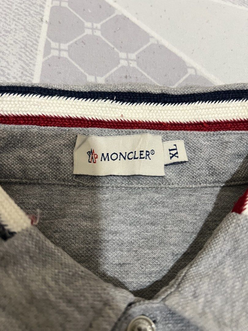 Moncler (Category: Formal Shirts) located in Caloocan City. Submitted by zachlevi2020 (Listing ID 1465487518, Image 3). Description: Moncler polo shirt Xl on Tag Scannable qr code direct sa site ng moncler Very good condition Used twice. Asa picture ang pricing Hearing offer na lng. W-22.5 L-28 W-22.5 L-28.