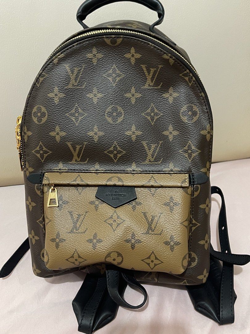 Monogram Reverse (Category: Bags & Wallets) located in Singapore. Submitted by grandmountain.740642 (Listing ID 1465509654, Image 1). Description: 包包全新末用过.