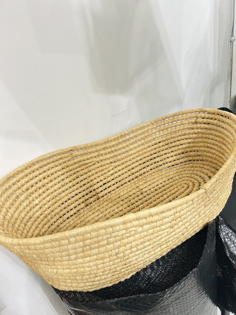 Moses Basket (Category: Vintage Collectibles) located in Bustos. Submitted by gthings.collectibles (Listing ID 1465469121, Image 1). Description: Minimalist & Aesthetic Boho Vibe for your Nursery! ✨🧺 Yours for only ₱580 !! Bigyan si baby ng pinakapresko at picture-perfect spot gamit itong artisan-crafted Natural Fiber Moses Basket (28” x 10”)! Perfect sa Team Kahoy / Team Puti setup. Common Uses & Paano Gamitin: • Newborn Day Bed: Safe at maaliw
