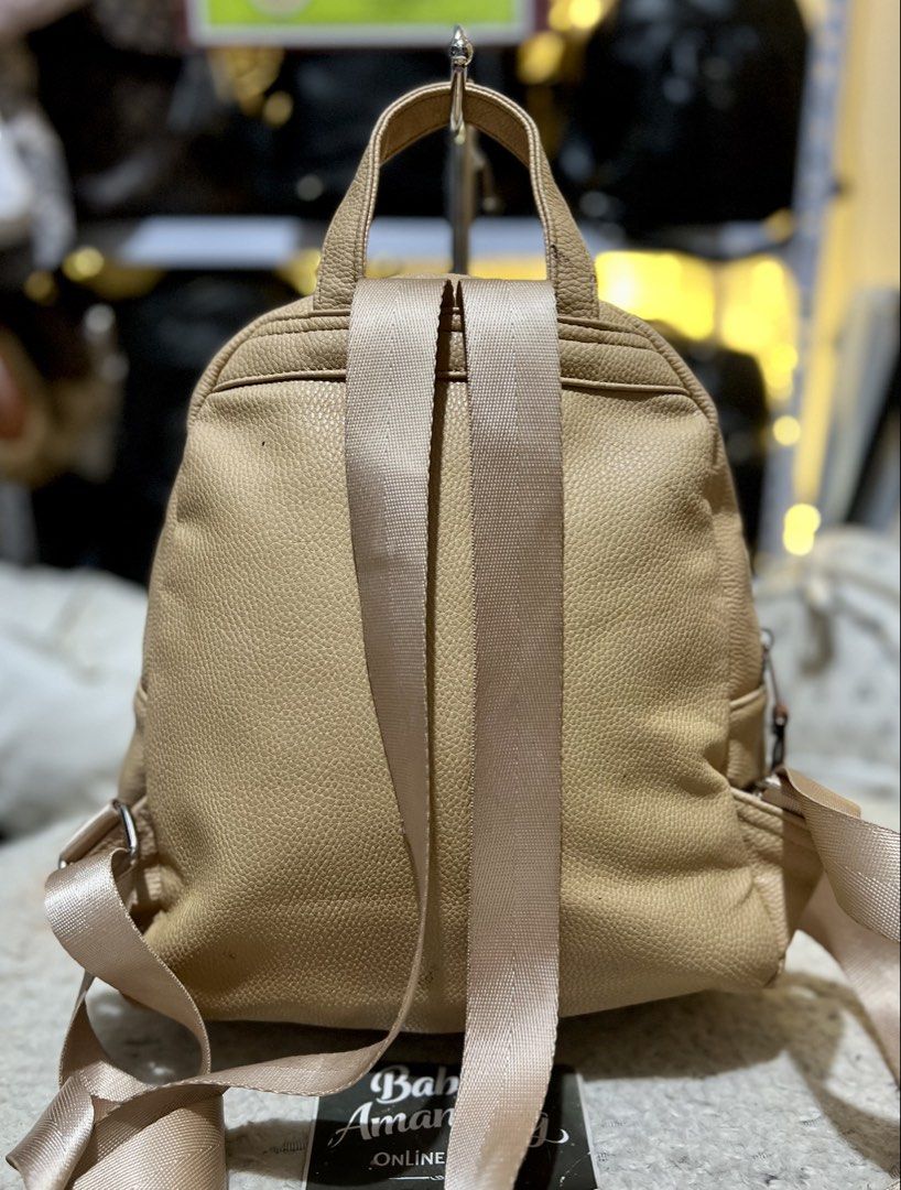 Mustard Medium Backpack (Category: Backpacks) located in Rizal. Submitted by babamamanyingonlineshop (Listing ID 1465540489, Image 3). Description: .