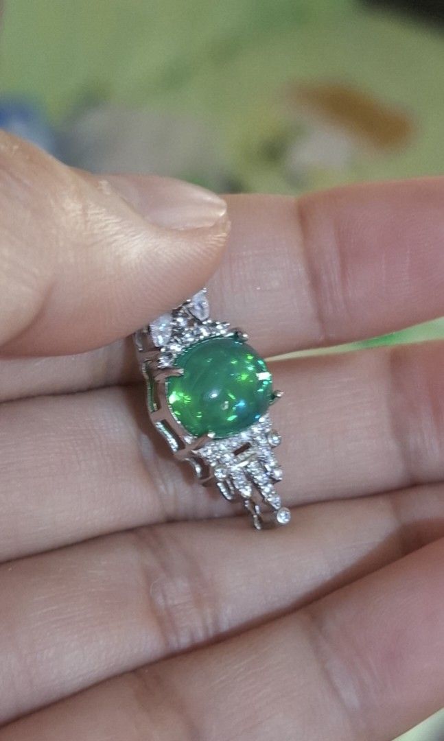 Natural Opal Pendant (Category: Necklaces) located in Baguio. Submitted by marinel.caranto (Listing ID 1465444998, Image 1). Description: natural opal strong flash with simulated diamonds s925 with cert 3200.00 gcash payment ship thru j&t express.