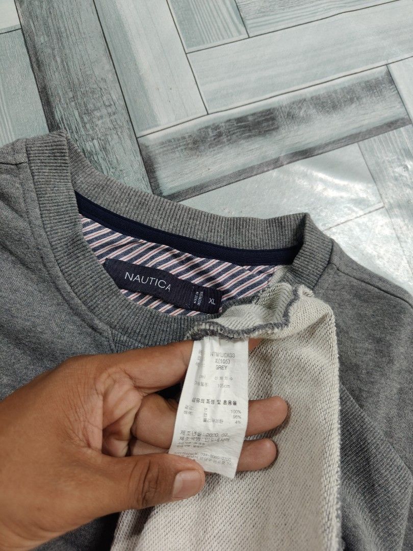 Nautica (Category: Hoodies) located in Tacurong. Submitted by groovyf1nds (Listing ID 1465407738, Image 3). Description: Nautica Condition: Excellent Color rate: 10/10 Size: Boxy fit Large Dimes: 23 width, 26 length.