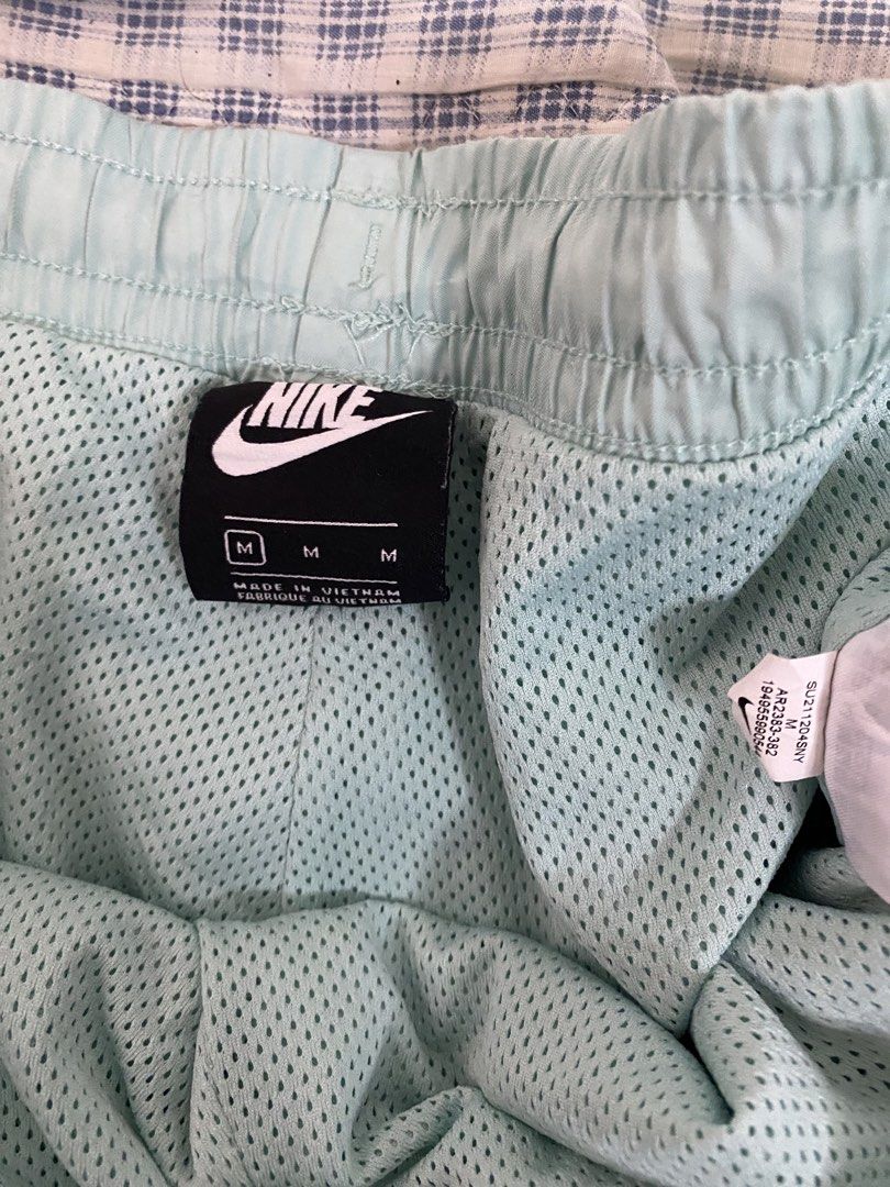 nike (Category: Shorts) located in Manila. Submitted by rcvnt (Listing ID 1465383620, Image 3). Description: medium.