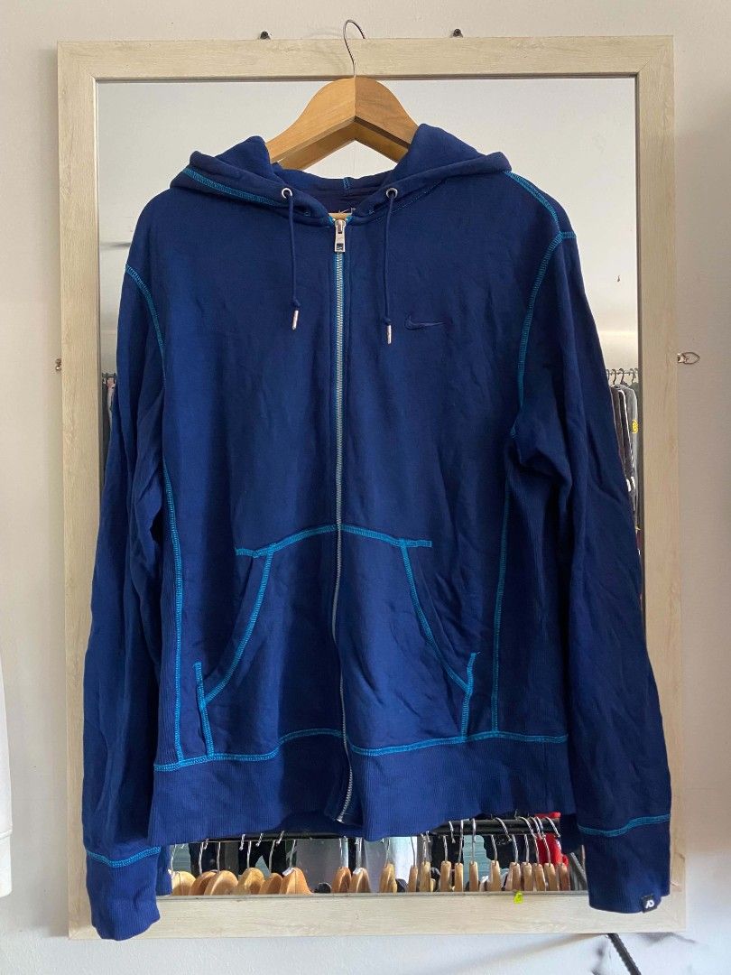 Nike Blue (Category: Coats, Jackets and Outerwear) located in Cabuyao City. Submitted by jp-collection (Listing ID 1465458179, Image 1). Description: .
