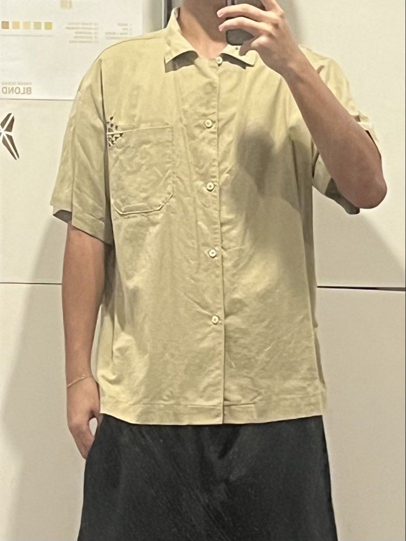 NIKE BUTTON DOWN POLO (Category: Tshirts & Polo Shirts ) located in Manila. Submitted by ethan_rois (Listing ID 1465543233, Image 1). Description: RFS: DECLUTTERING • Used Twice only • all photos are mine • 1-day Reservation Only • No Refund/ No return • j&t, lbc, or lalamove courier only • gcash or bank transfer only.