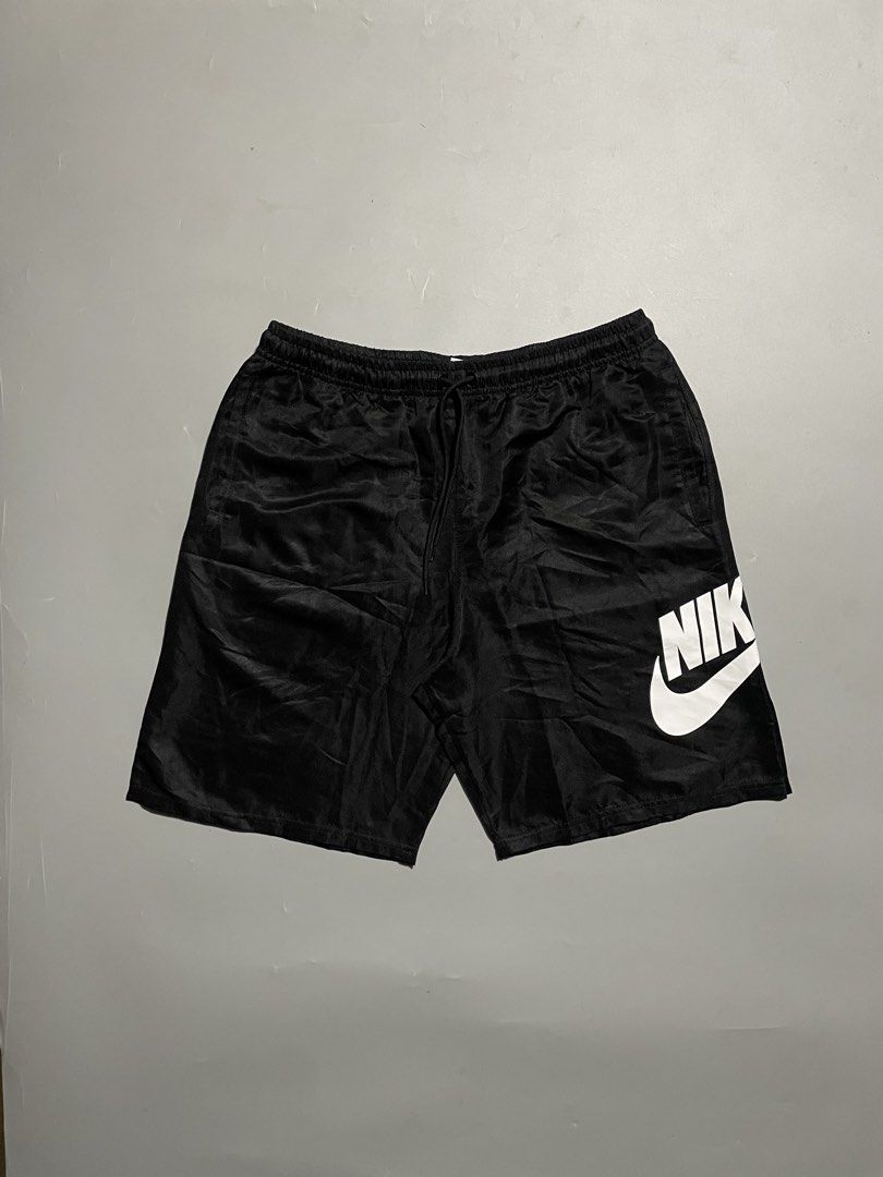 Nike Club Woven Shorts (Category: Shorts) located in Taguig. Submitted by sellnbustle (Listing ID 1465484381, Image 2). Description: Nike Club Woven Shorts Size Large Up to 32-36 waist 19” length Like new condition Authentic.