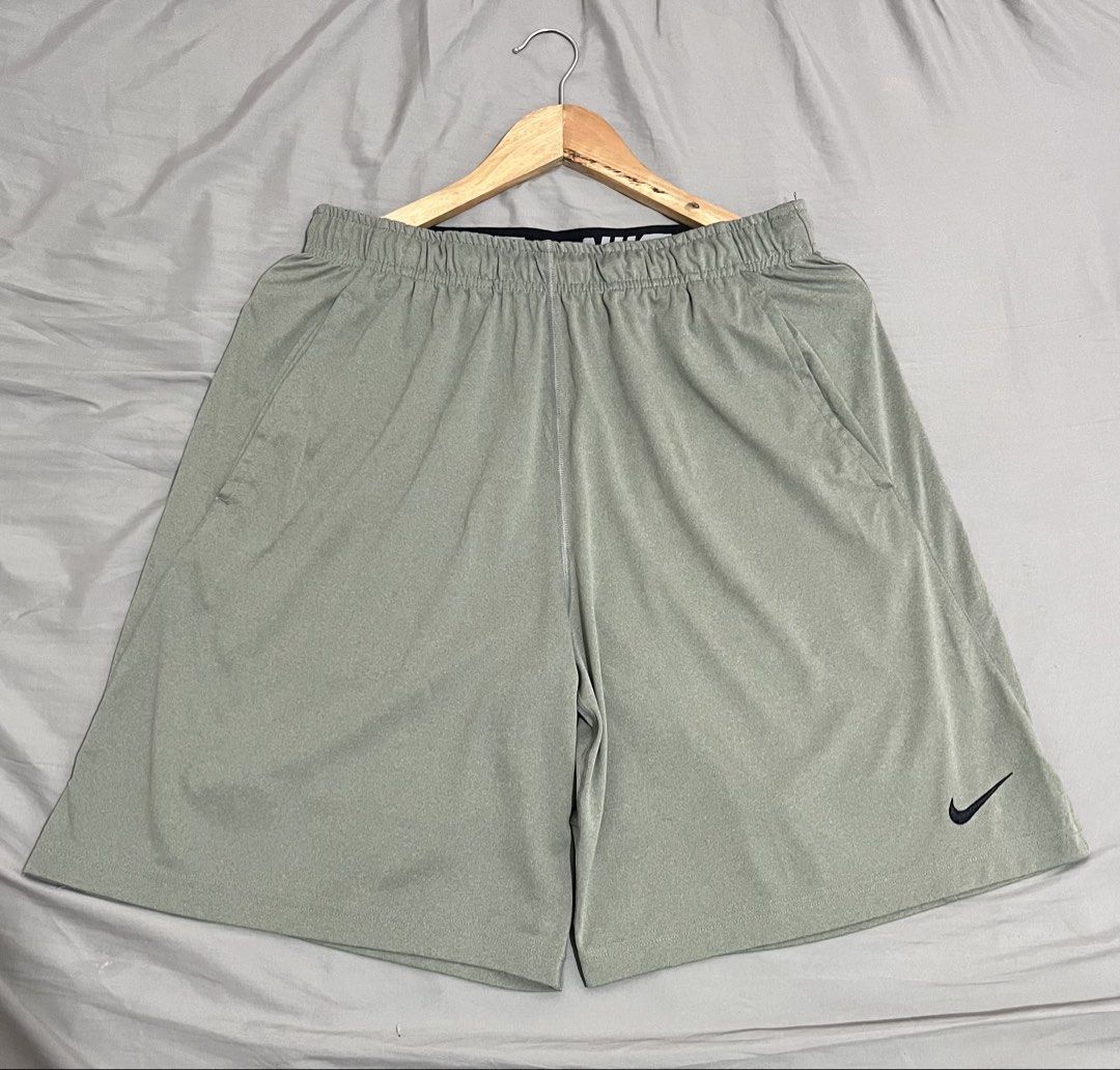 Nike dri fit short (Category: Activewear) located in Santa Barbara. Submitted by znaethrifthing (Listing ID 1465406669, Image 1). Description: Nike Dri fit Short Excellent Mesh pockets Ganda ng tela Embroided side nike swoosh Large on tag 30 waist stretchable hanggang 39 21 length Plus sf Pangasinan loc 📩.