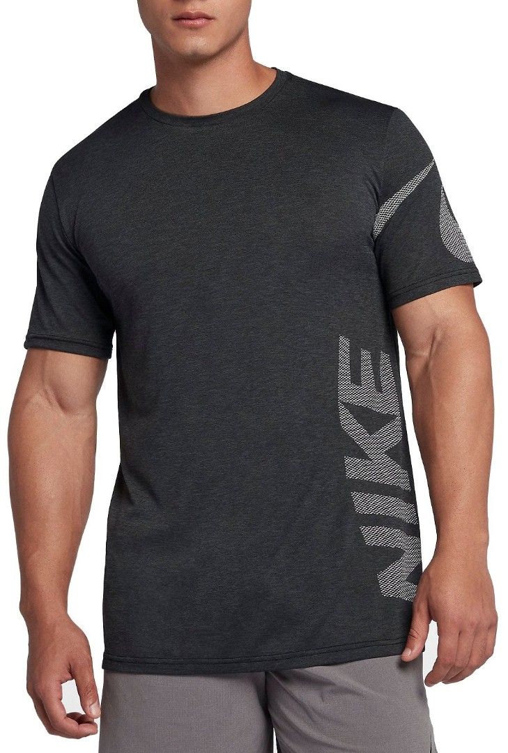 Nike drifit shirt 2xl (Category: Activewear) located in Malabon City. Submitted by jhe_bicio_online-thriftshop (Listing ID 1465413247, Image 1). Description: Excellent used condition Size 2xl on tag Dimensions 25x29.
