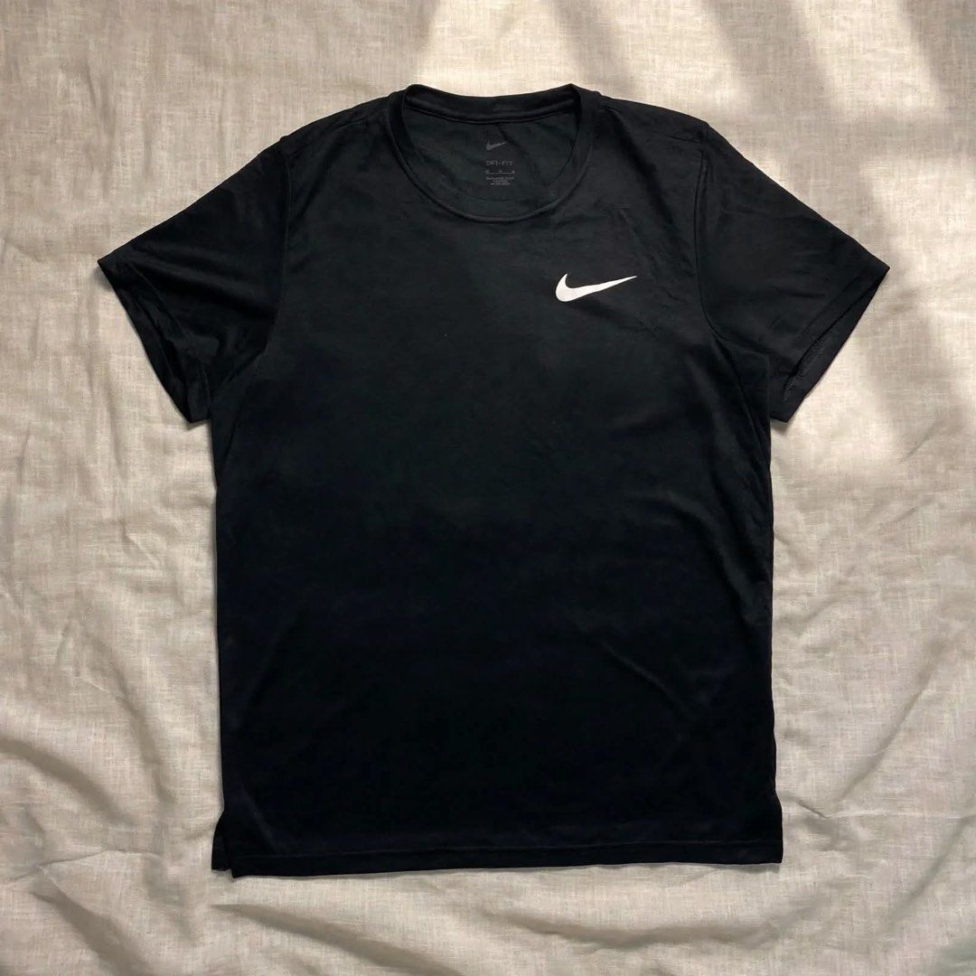 Nike dry fit (Category: Activewear) located in Digos. Submitted by thriftnigoy (Listing ID 1465511239, Image 1). Description: NIKE 350🏷️ Dimes: inches Width 20 length: 27 Best fit medium - Excellent condition - color rate 10 - minor scratch.